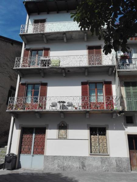 Residenza Il Gabbiano 3 Lägenhet Cannobio Exteriör bild